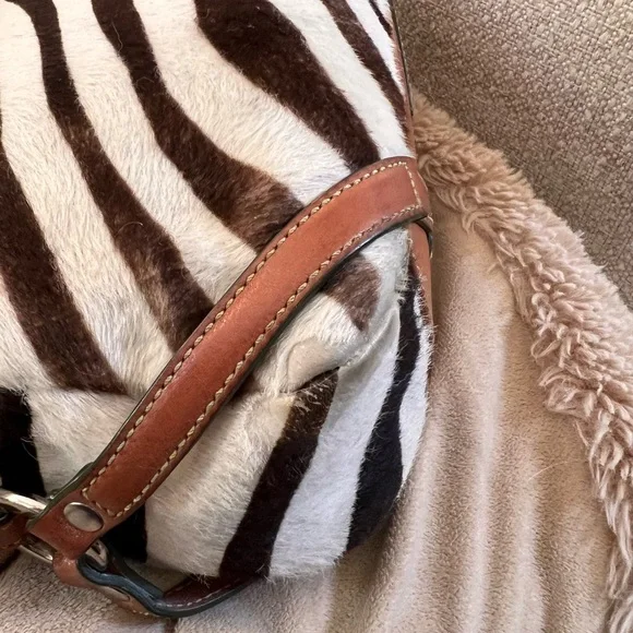 Vintage Coach Chelsea Handbag - Limited Edition - Picture 10 of 12